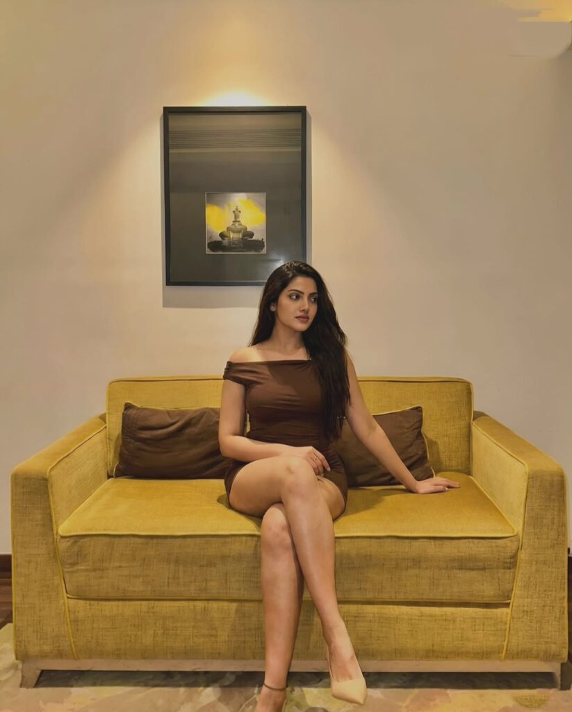 Model Pooja