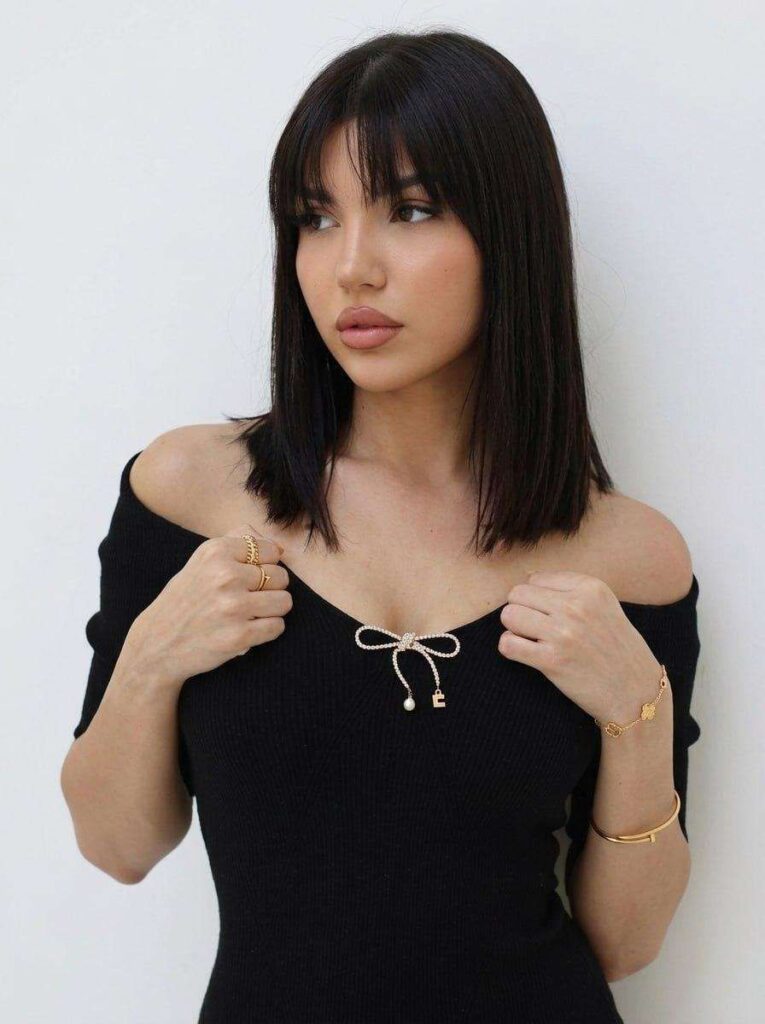 Nhi