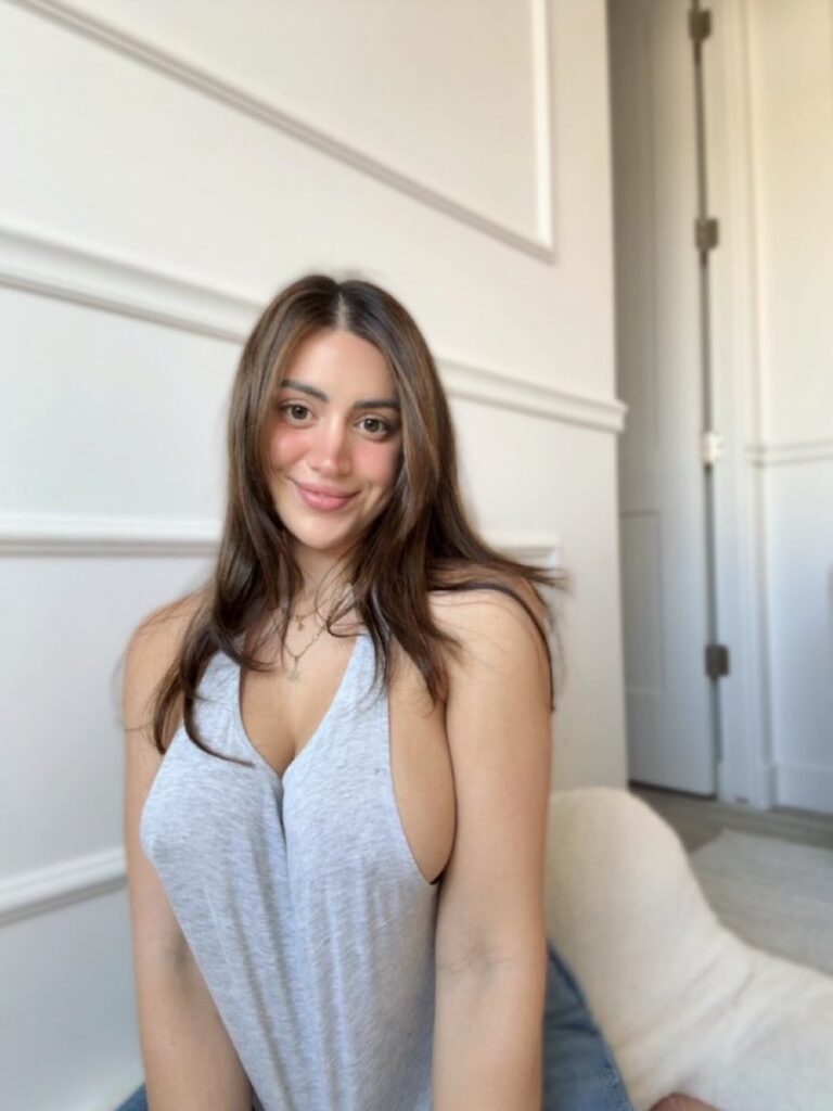 Mia